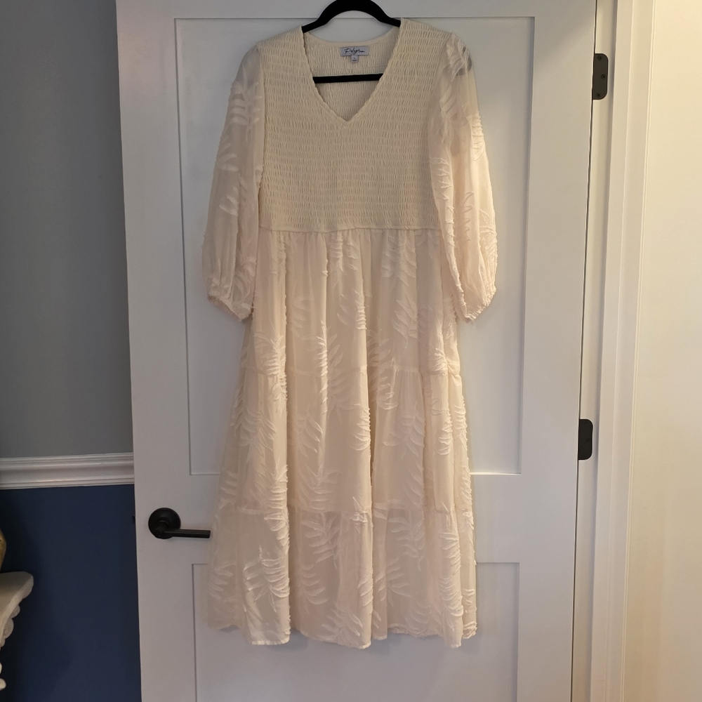 Cream Smocked V-Neck Midi Dress - Picture 4 of 7